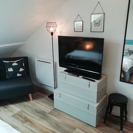 Studio Au Coeur De La Vallee De La Loire Azay-sur-Cher Bagian luar foto