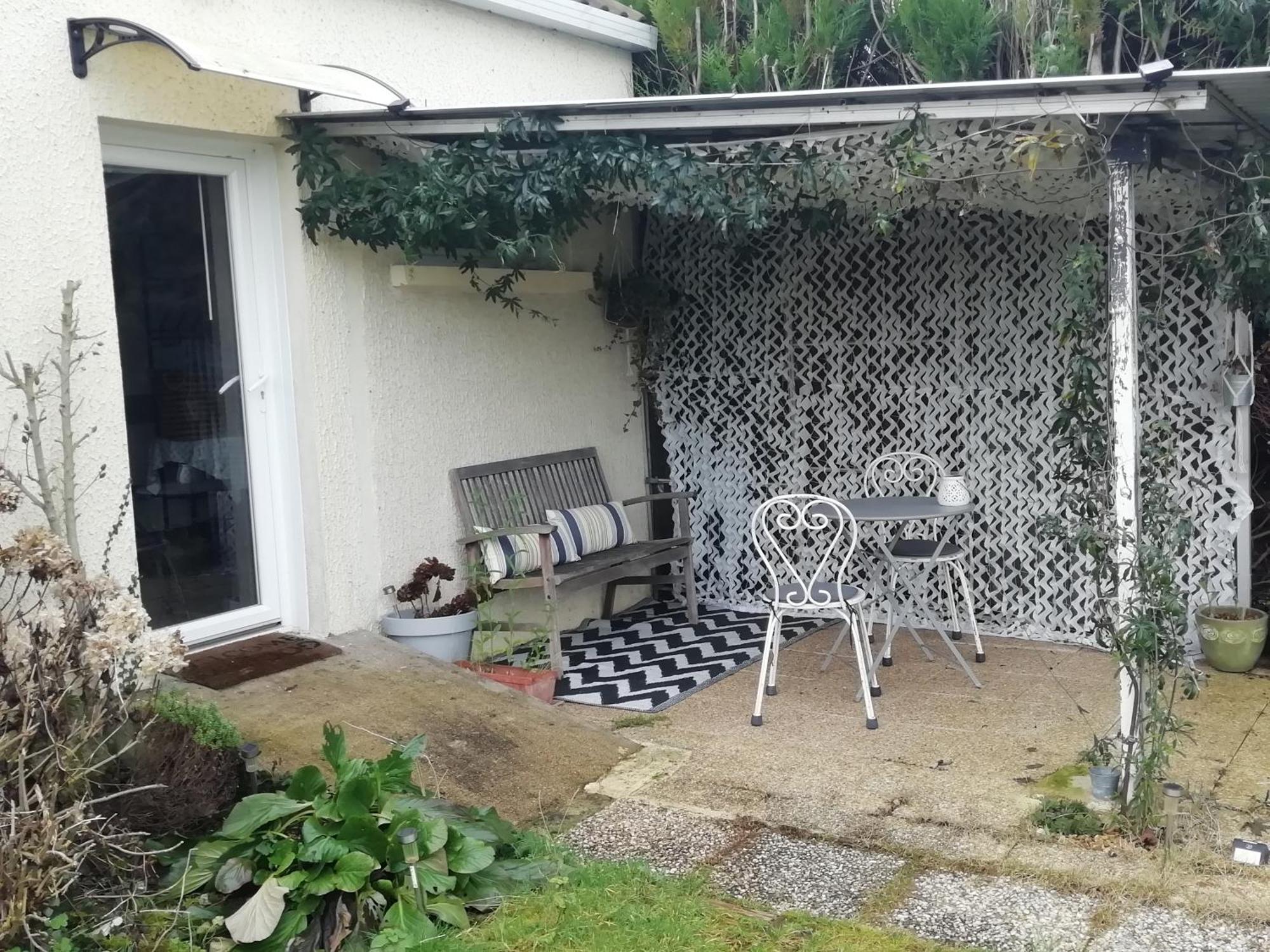 Studio Au Coeur De La Vallee De La Loire Azay-sur-Cher Bagian luar foto